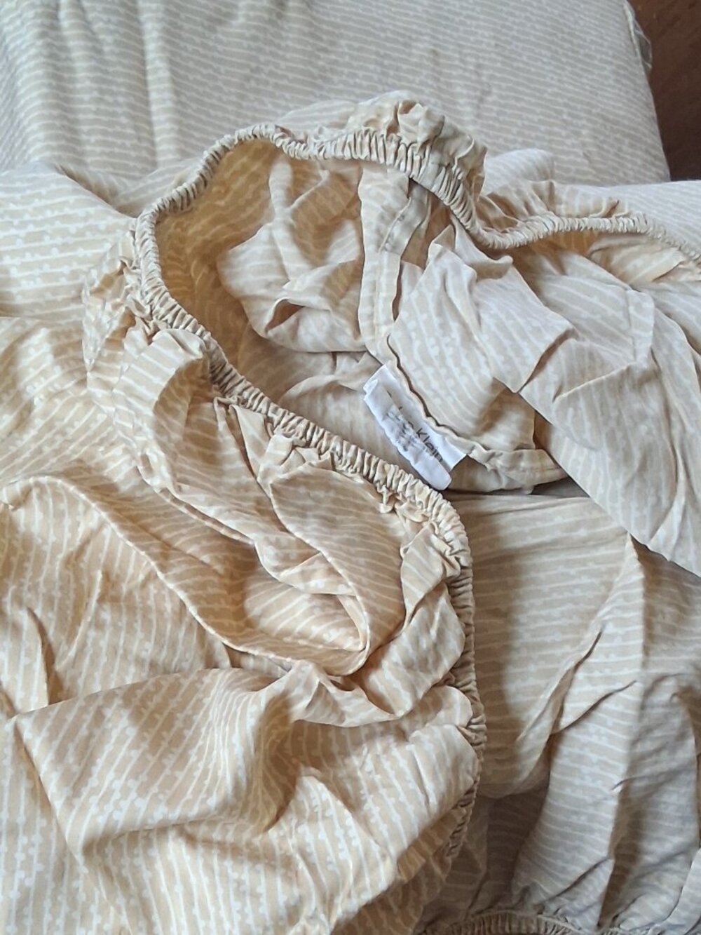 INTAGE Calvin Klein Chrysanthemum Yellow KING 14 PCS Bedding Set. FLAWS